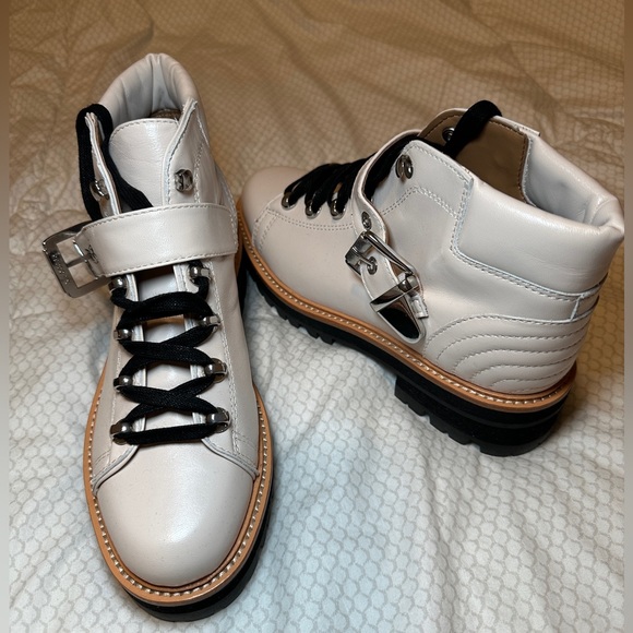 BOOTS - Picture 4 of 4